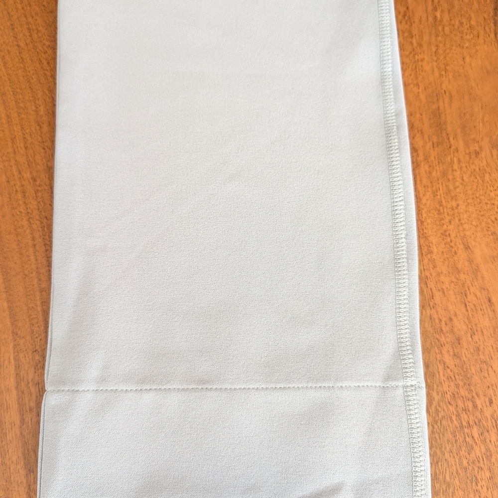 Puma Light Gray Activewear - Picture 6 of 7